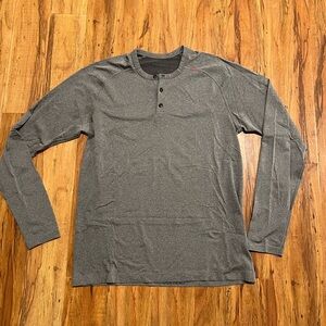 lululemon athletica Men's Heather Gray Long-Sleeve Henley